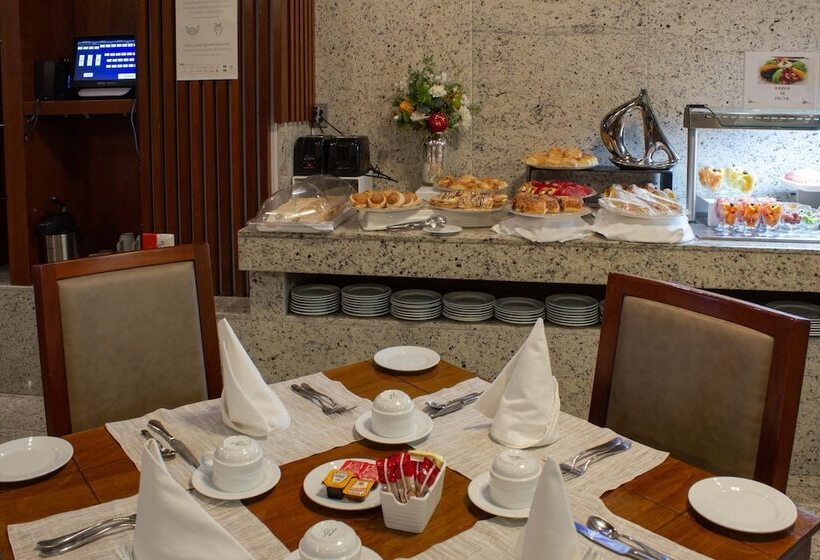 Отель Holiday Inn Queretaro Zona Diamante, An Ihg