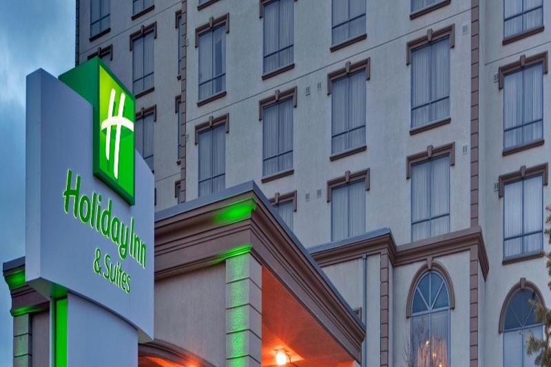 Отель Holiday Inn & Suites Mississauga West   Meadowvale, An Ihg