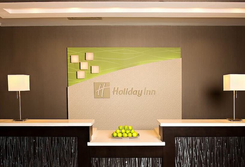 Отель Holiday Inn & Suites Mississauga West   Meadowvale, An Ihg