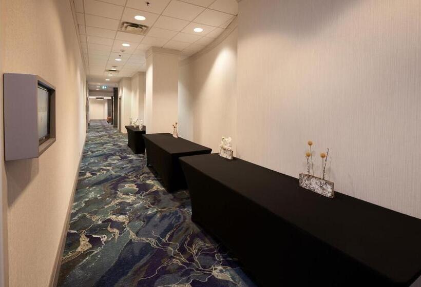 فندق Holiday Inn & Suites Ottawa Kanata, An Ihg