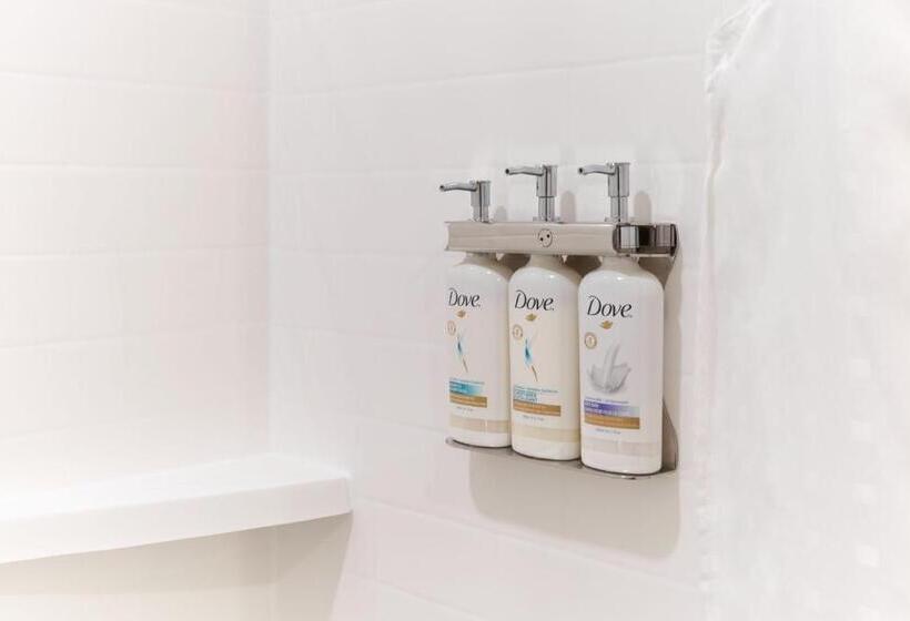 فندق Holiday Inn & Suites Ottawa Kanata, An Ihg