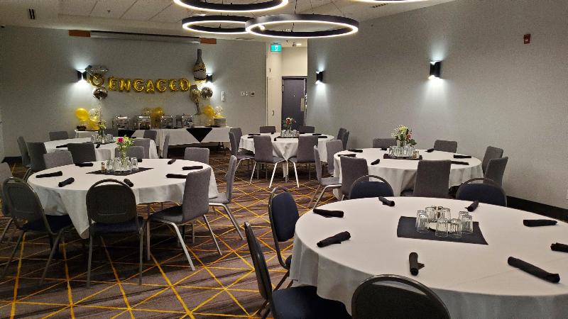 فندق Holiday Inn Victoria   Elk Lake, An Ihg