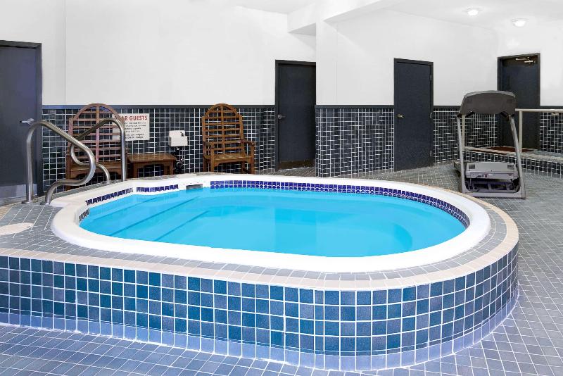 فندق Holiday Inn Victoria   Elk Lake, An Ihg