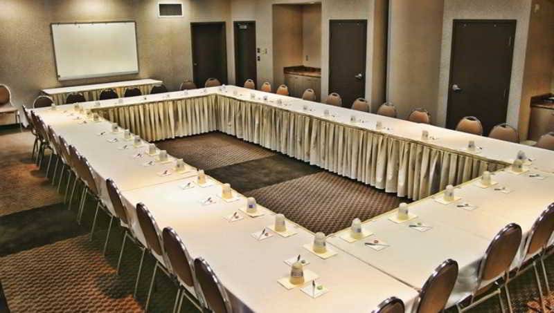 ホテル Humphry Inn And Suites