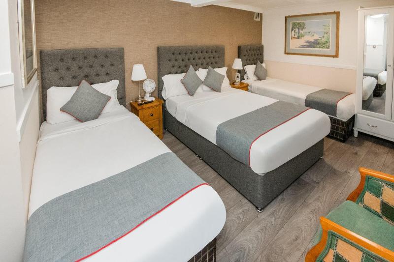 Huttons Hotel, Victoria London