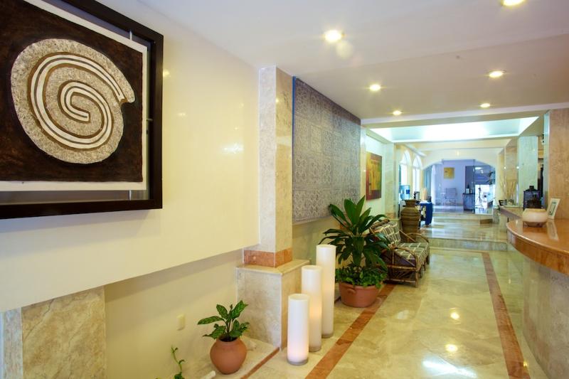 Отель Illusion Boutique Near Beach