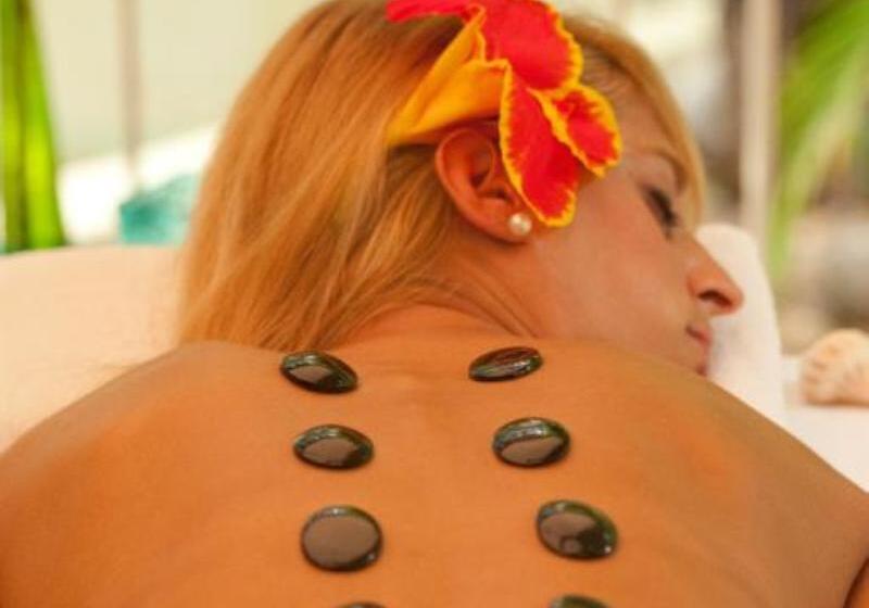 Отель Illusion Boutique Near Beach