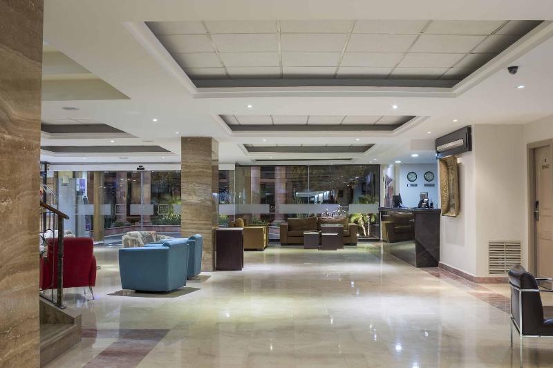 Отель Imperio De Angeles Executive Leon By Real De Minas Business Class