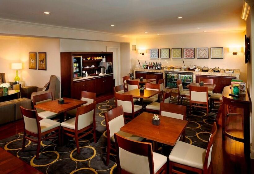 هتل Jw Marriott Miami