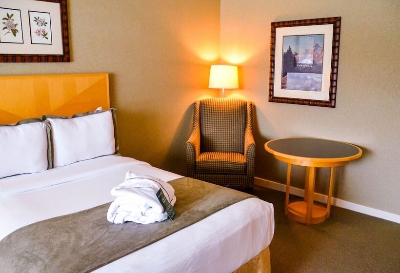 فندق Kingbridge Conference Centre &