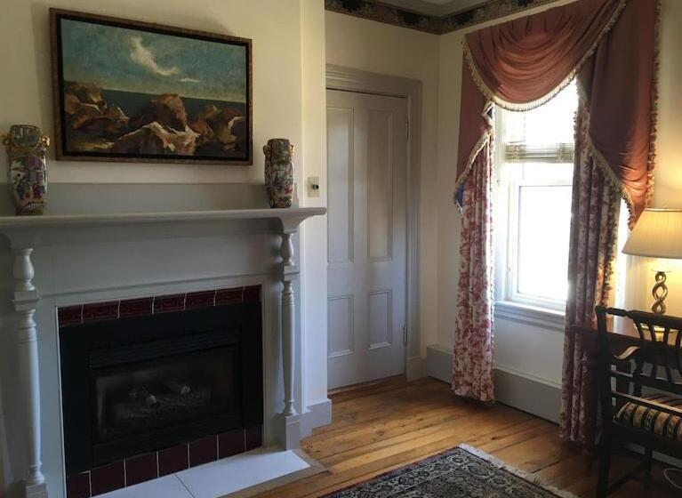 فندق Kingsbrae Arms Inn