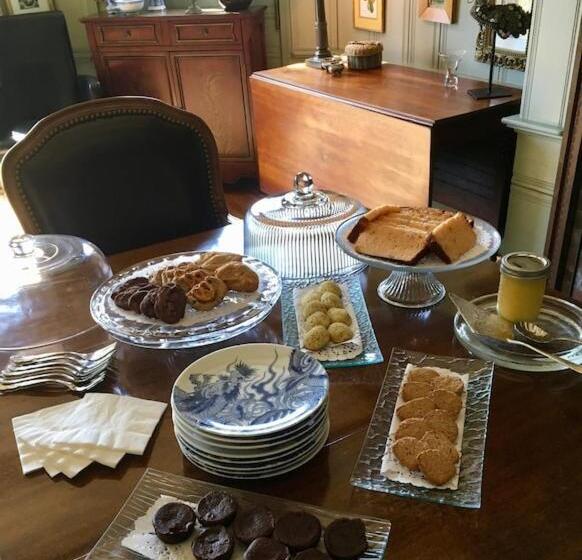 فندق Kingsbrae Arms Inn