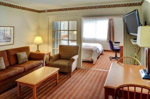 فندق Lakeview Inns & Suites  Brandon