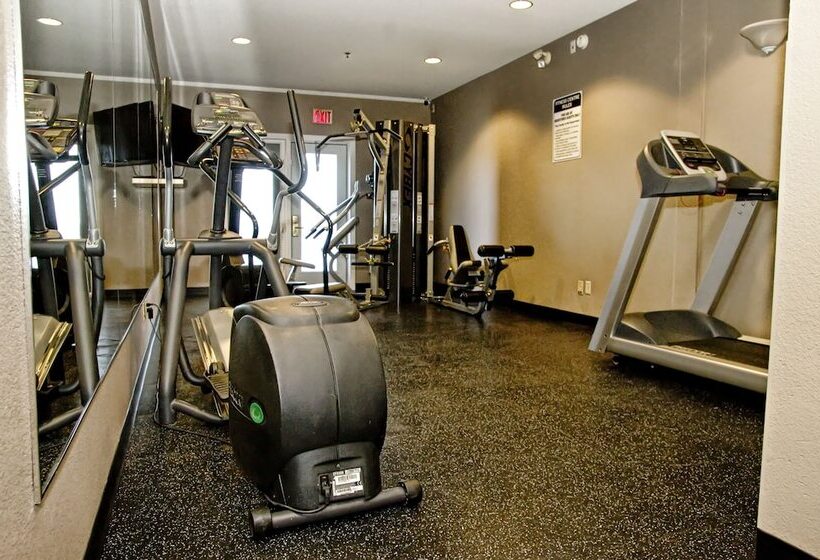 فندق Lakeview Inns & Suites  Brandon