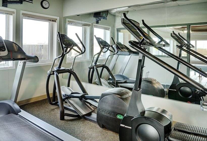 فندق Lakeview Inns & Suites  Brandon