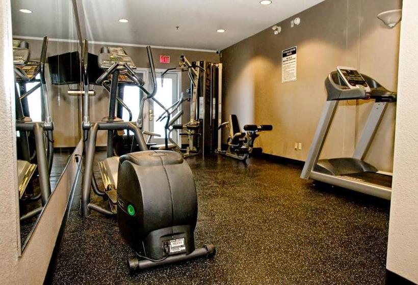 فندق Lakeview Inns & Suites  Brandon