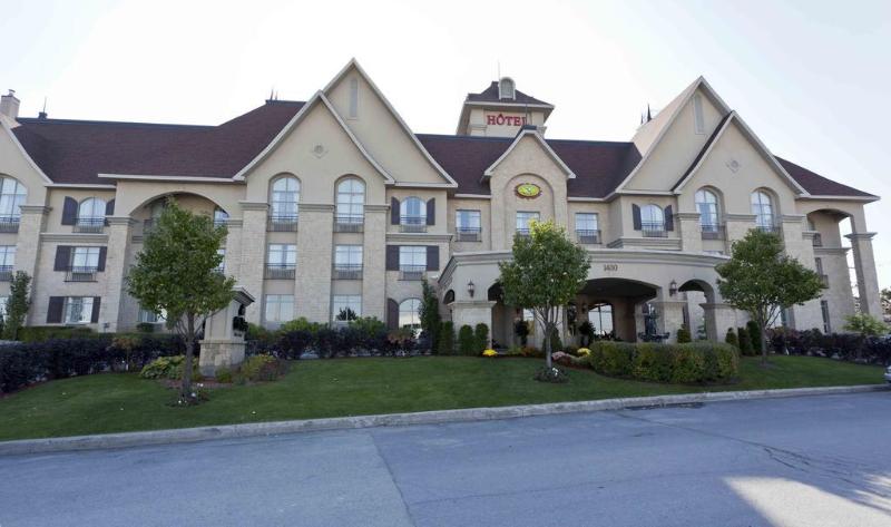 Le St Martin Hotel & Suites