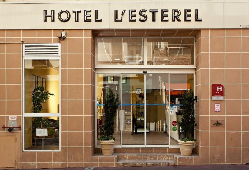 בית מלון כפרי L'esterel