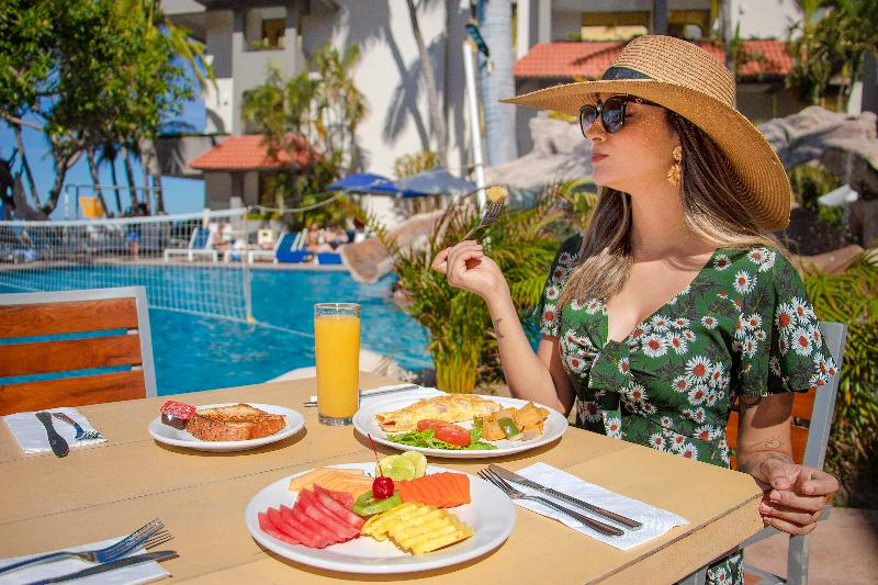 Luna Palace Hotel And Suites