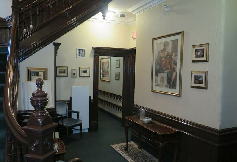 فندق Madison Manor Boutique