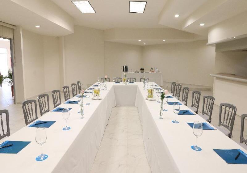 هتل Misión Express Aguascalientes Norte