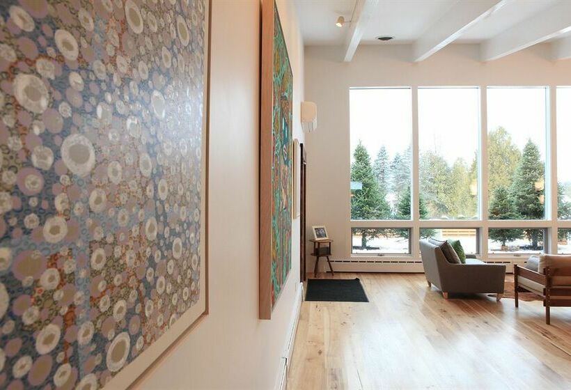 هتل Mountain Road Resort At Stowe