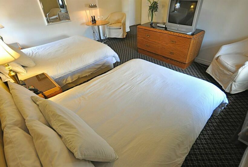 فندق Oakville Inn