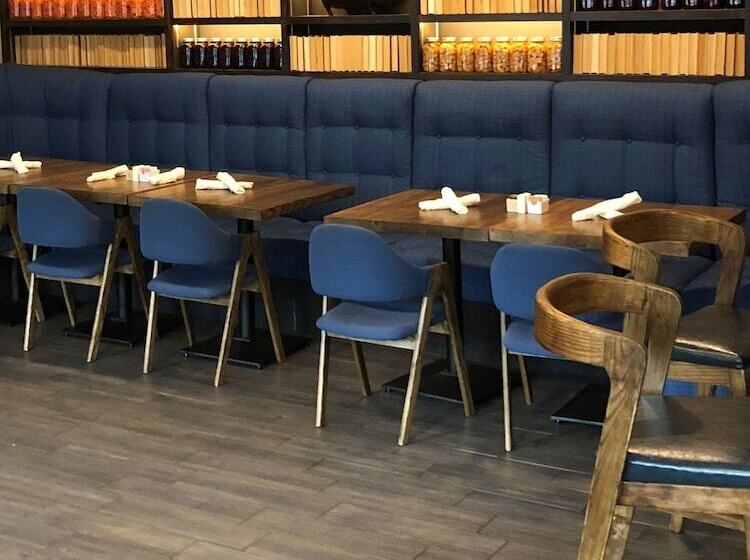 Ottawa Embassy Hotel & Suites