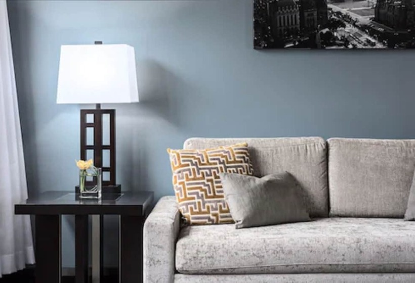 Ottawa Embassy Hotel & Suites