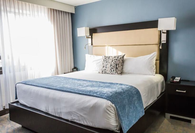 Ottawa Embassy Hotel & Suites