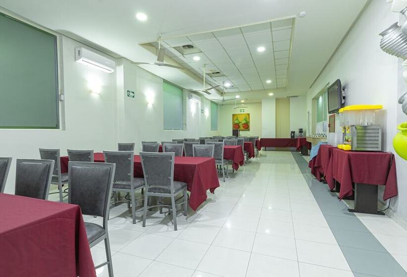 호텔 Plaza Del Arco Express