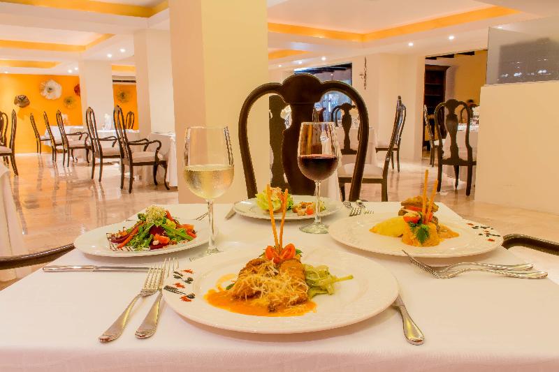 Отель Plaza Pelicanos Grand Beach Resort All Inclusive