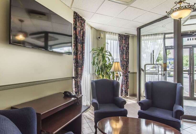 Quality Hotel & Suites