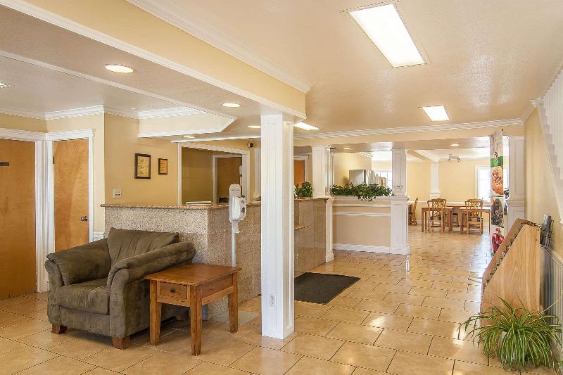 בית מלון כפרי Quality Inn