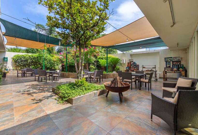 酒店 Quality Inn Monterrey La Fe