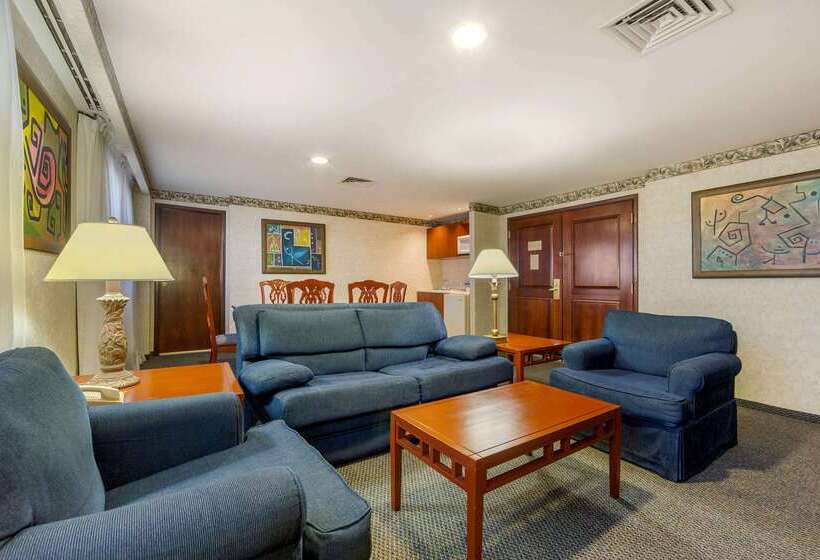 酒店 Quality Inn Monterrey La Fe