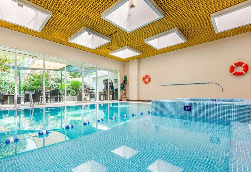 酒店 Quality Inn Monterrey La Fe