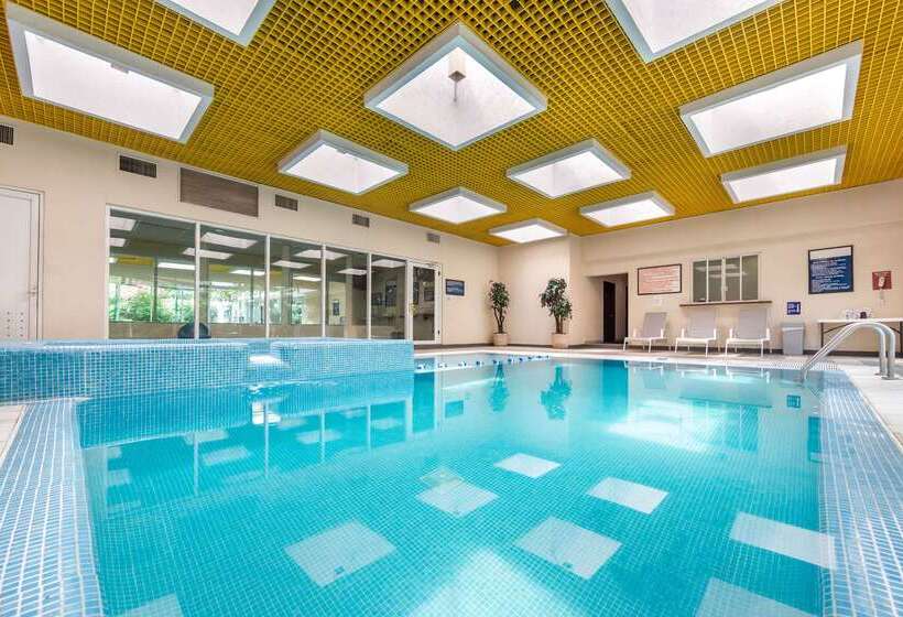 酒店 Quality Inn Monterrey La Fe