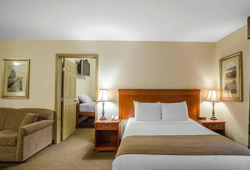 فندق Quality Inn & Suites