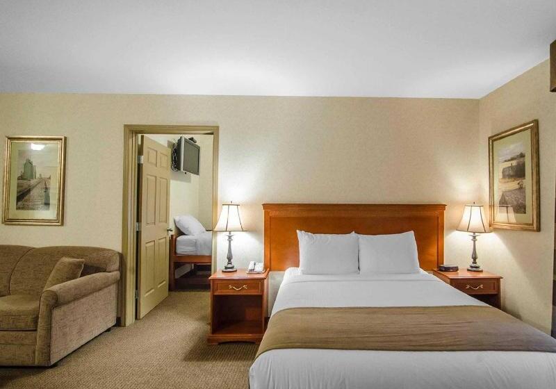 בית מלון כפרי Quality Inn & Suites