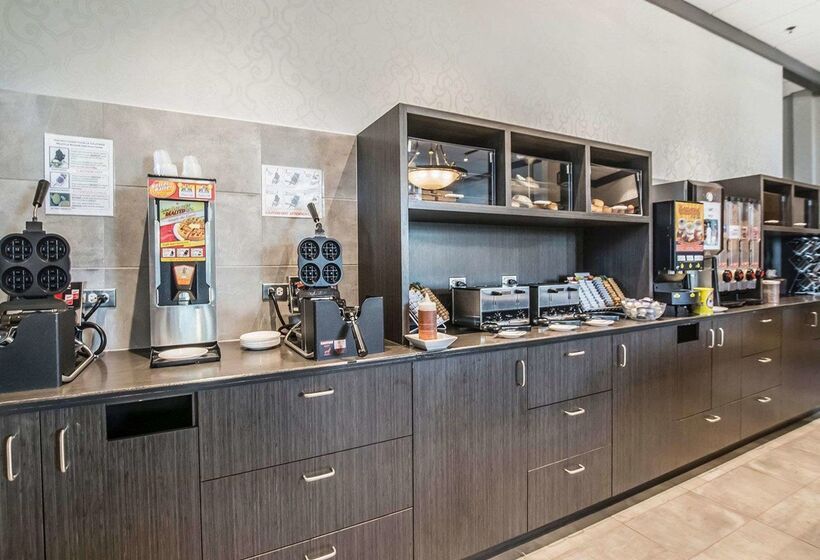 فندق Quality Suites