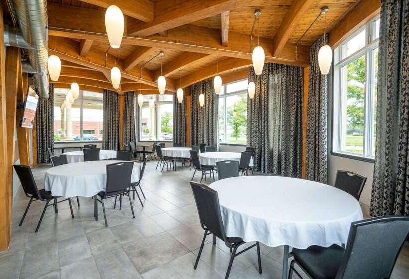 فندق Quality Suites