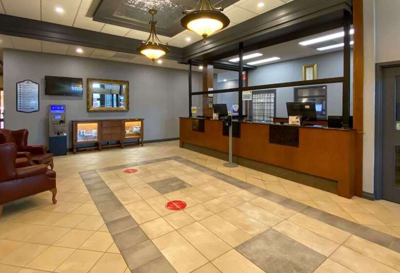 فندق Quality Suites