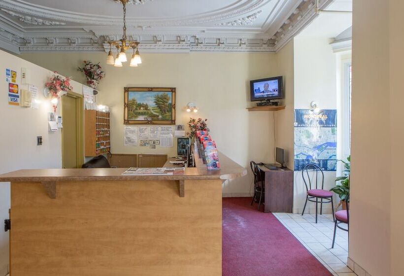 Отель Quartier Latin