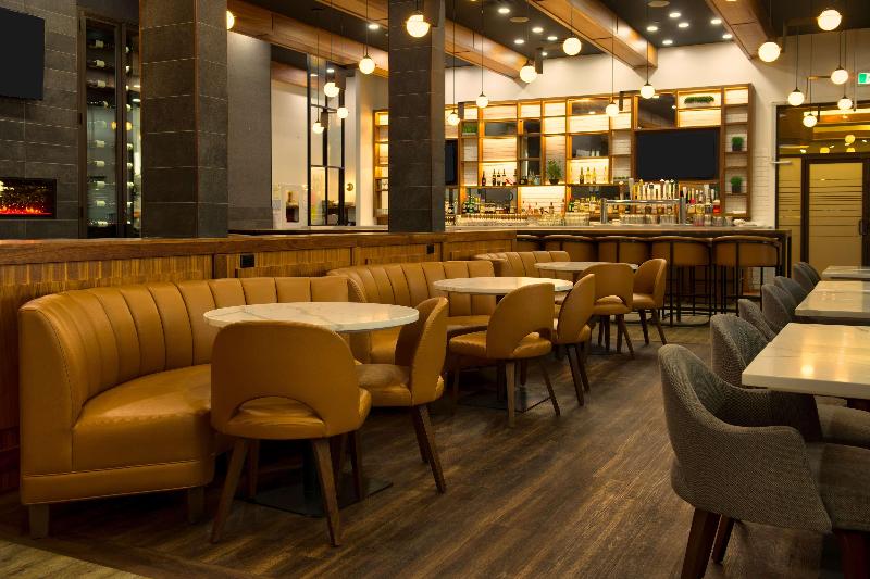 Radisson Hotel & Suites Fort Mcmurray