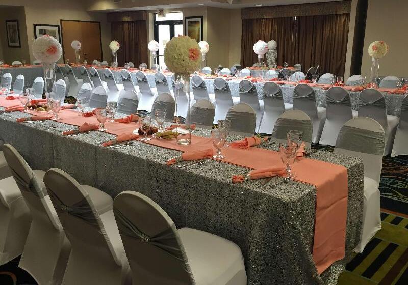 Radisson Hotel Dallas North Addison