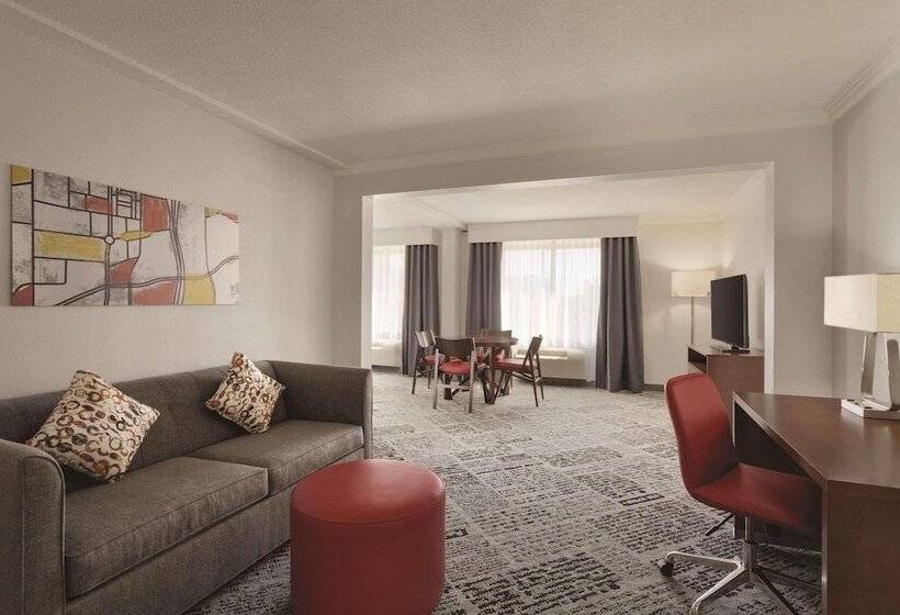 Radisson Hotel Dallas North Addison