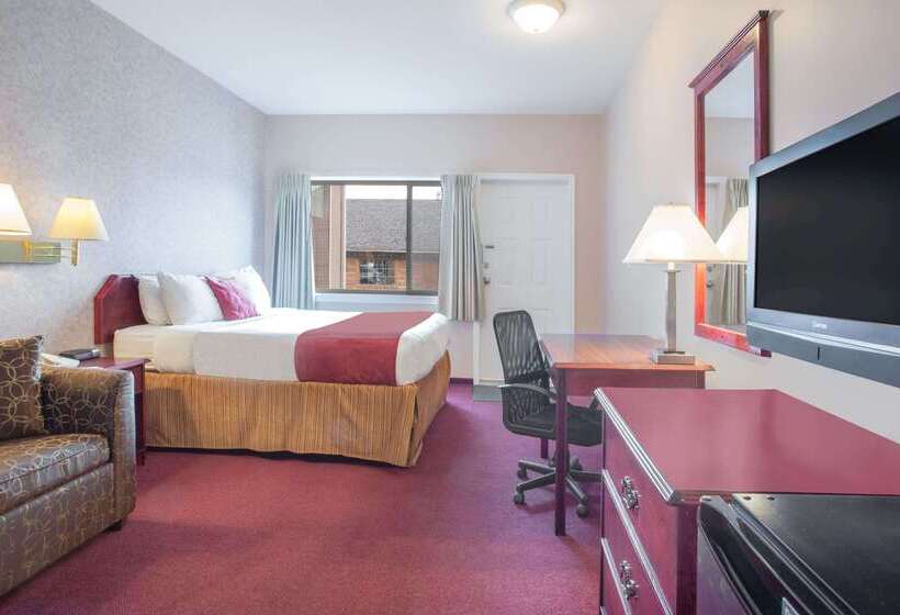 فندق Ramada Limited 100 Mile House