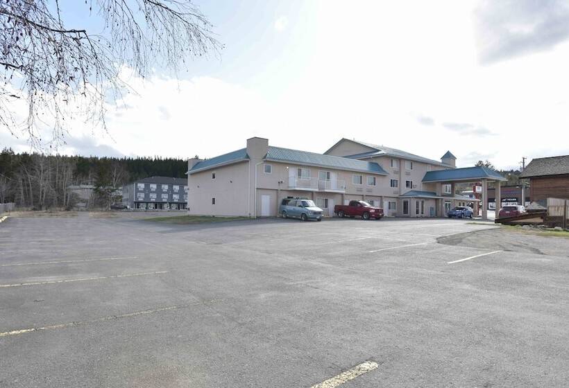 فندق Ramada Limited 100 Mile House