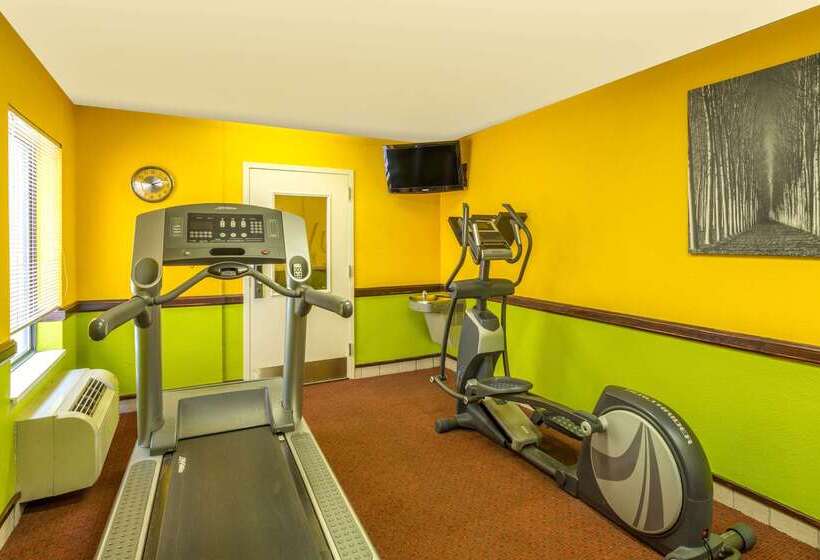 Отель Comfort Inn & Suites Salt Lake City I 80 I 15 Downtown